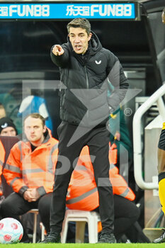 2022-04-08 - Wolves manager, Bruno Lage during the English championship Premier League football match between Newcastle United and Wolverhampton Wanderers on April 8, 2022 at St James' Park in Newcastle, England - NEWCASTLE UNITED VS WOLVERHAMPTON WANDERERS - ENGLISH PREMIER LEAGUE - SOCCER