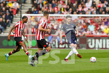 2022-04-10 - Declan Rice (41) of West Ham during the English championship Premier League football match between Brentford and West Ham United on April 10, 2022 at Brentford Community Stadium in Brentford, England - BRENTFORD VS WEST HAM UNITED - ENGLISH PREMIER LEAGUE - SOCCER