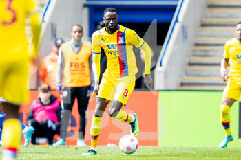 2022-04-10 - Crystal Palace midfielder Cheikhou Kouyate during the English championship Premier League football match between Leicester City and Crystal Palace on April 10, 2022 at the King Power Stadium in Leicester, England - LEICESTER CITY VS CRYSTAL PALACE - ENGLISH PREMIER LEAGUE - SOCCER