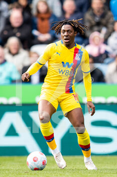 2022-04-10 - Crystal Palace midfielder Eberechi Eze during the English championship Premier League football match between Leicester City and Crystal Palace on April 10, 2022 at the King Power Stadium in Leicester, England - LEICESTER CITY VS CRYSTAL PALACE - ENGLISH PREMIER LEAGUE - SOCCER