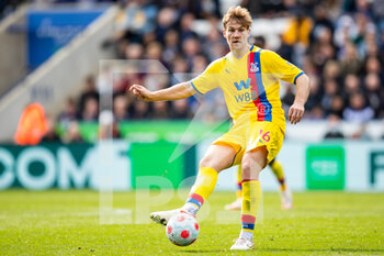 2022-04-10 - Crystal Palace defender Joachim Andersen during the English championship Premier League football match between Leicester City and Crystal Palace on April 10, 2022 at the King Power Stadium in Leicester, England - LEICESTER CITY VS CRYSTAL PALACE - ENGLISH PREMIER LEAGUE - SOCCER