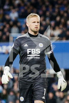 2022-04-20 - Leicester City's goalkeeper Kasper Schmeichel during the English championship Premier League football match between Everton and Leicester City on April 20, 2022 at Goodison Park in Liverpool, England - EVERTON VS LEICESTER CITY - ENGLISH PREMIER LEAGUE - SOCCER