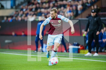 2022-04-21 - Burnley defender Charlie Taylor during the English championship Premier League football match between Burnley and Southampton on April 21, 2022 at Turf Moor in Burnley, England - BURNLEY VS SOUTHAMPTON - ENGLISH PREMIER LEAGUE - SOCCER
