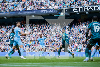 2022-04-23 - Manchester City's forward Gabriel Jesus (9) shoots during the English championship Premier League football match between Manchester City and Watford on April 23, 2022 at the Etihad Stadium in Manchester, England - MANCHESTER CITY VS WATFORD - ENGLISH PREMIER LEAGUE - SOCCER