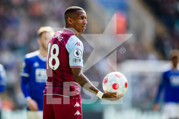 2022-04-23 - Aston Villa defender Ashley Young during the English championship Premier League football match between Leicester City and Aston Villa on April 23, 2022 at the King Power Stadium in Leicester, England - LEICESTER CITY VS ASTON VILLA - ENGLISH PREMIER LEAGUE - SOCCER