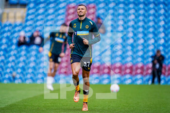 2022-04-24 - Wolverhampton Wanderers defender Romain Saiss warms up before the English championship Premier League football match between Burnley and Wolverhampton Wanderers on April 24, 2022 at Turf Moor in Burnley, England - BURNLEY VS WOLVERHAMPTON WANDERERS - ENGLISH PREMIER LEAGUE - SOCCER