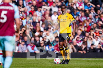 2022-04-24 - Wolverhampton Wanderers defender Willy Boly during the English championship Premier League football match between Burnley and Wolverhampton Wanderers on April 24, 2022 at Turf Moor in Burnley, England - BURNLEY VS WOLVERHAMPTON WANDERERS - ENGLISH PREMIER LEAGUE - SOCCER