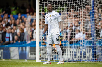 2022-04-24 - Chelsea goalkeeper Edouard Mendy during the English championship Premier League football match between Chelsea and West Ham United on April 24, 2022 at Stamford Bridge in London, England - CHELSEA VS WEST HAM UNITED - ENGLISH PREMIER LEAGUE - SOCCER