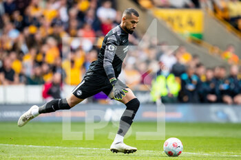 2022-04-30 - Brighton & Hove Albion goalkeeper Robert Sanchez during the English championship Premier League football match between Wolverhampton Wanderers and Brighton and Hove Albion on April 30, 2022 at Molineux stadium in Wolverhampton, England - WOLVERHAMPTON WANDERERS VS BRIGHTON VS HOVE ALBION - ENGLISH PREMIER LEAGUE - SOCCER