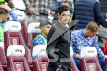 2022-05-01 - Mikel Arteta Manager of Arsenal during the English championship Premier League football match between West Ham United and Arsenal on May 1, 2022 at the London Stadium in London, England - WEST HAM UNITED VS ARSENAL - ENGLISH PREMIER LEAGUE - SOCCER
