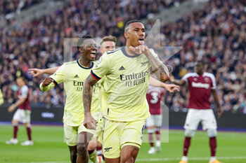 2022-05-01 - Gabriel (6) of Arsenal celebrates his goal 1-2 during the English championship Premier League football match between West Ham United and Arsenal on May 1, 2022 at the London Stadium in London, England - WEST HAM UNITED VS ARSENAL - ENGLISH PREMIER LEAGUE - SOCCER