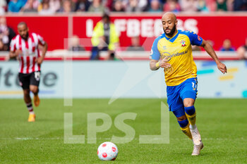 2022-05-07 - Southampton midfielder Nathan Redmond during the English championship Premier League football match between Brentford and Southampton on May 7, 2022 at Brentford Community Stadium in Brentford, England - BRENTFORD VS SOUTHAMPTON - ENGLISH PREMIER LEAGUE - SOCCER