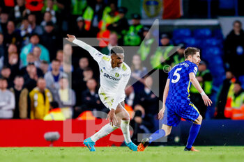 2022-05-11 - Leeds United defender Junior Firpo and Jorginho of Chelsea during the English championship Premier League football match between Leeds United and Chelsea on May 11, 2022 at Elland Road in Leeds, England - LEEDS UNITED VS CHELSEA - ENGLISH PREMIER LEAGUE - SOCCER