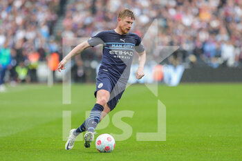 2022-05-15 - Manchester City midfielder Kevin De Bruyne during the English championship Premier League football match between West Ham United and Manchester City on May 15, 2022 at the London Stadium in London, England - WEST HAM UNITED VS MANCHESTER CITY - ENGLISH PREMIER LEAGUE - SOCCER