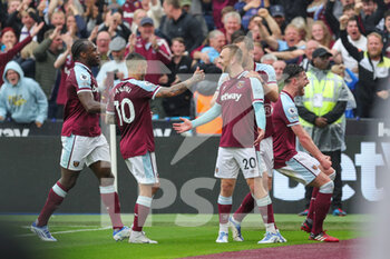 2022-05-15 - West Ham United forward Jarrod Bowen (20) celebrates his goal 1-0 during the English championship Premier League football match between West Ham United and Manchester City on May 15, 2022 at the London Stadium in London, England - WEST HAM UNITED VS MANCHESTER CITY - ENGLISH PREMIER LEAGUE - SOCCER