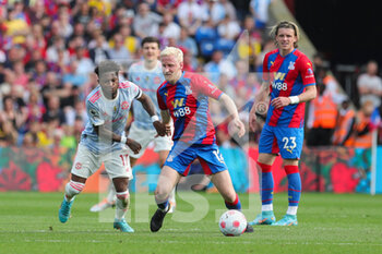 2022-05-23 - Crystal Palace Will Hughes battles with Manchester United Midfielder Fred during the English championship Premier League football match between Crystal Palace and Manchester United on May 22, 2022 at Selhurst Park in London, England - CRYSTAL PALACE VS MANCHESTER UNITED - ENGLISH PREMIER LEAGUE - SOCCER