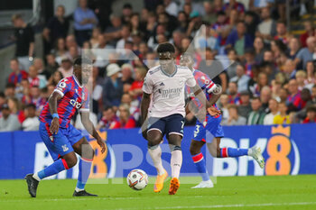 2022-08-05 - Arsenal midfielder Bukayo Saka during the English championship Premier League football match between Crystal Palace and Arsenal on August 5, 2022 at Selhurst Park in London, England - FOOTBALL - ENGLISH CHAMP - CRYSTAL PALACE V ARSENAL - ENGLISH PREMIER LEAGUE - SOCCER