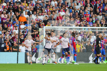 2022-08-05 - Arsenal forward Gabriel Martinelli celebrates his goal 0-1 during the English championship Premier League football match between Crystal Palace and Arsenal on August 5, 2022 at Selhurst Park in London, England - FOOTBALL - ENGLISH CHAMP - CRYSTAL PALACE V ARSENAL - ENGLISH PREMIER LEAGUE - SOCCER