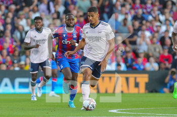 2022-08-05 - Arsenal defender William Saliba during the English championship Premier League football match between Crystal Palace and Arsenal on August 5, 2022 at Selhurst Park in London, England - FOOTBALL - ENGLISH CHAMP - CRYSTAL PALACE V ARSENAL - ENGLISH PREMIER LEAGUE - SOCCER