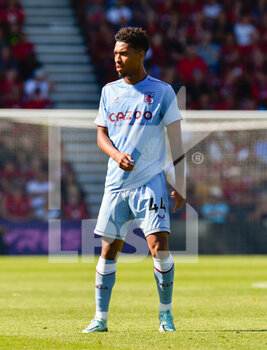 2022-08-06 - Boubacar Kamara (44) of Aston Villa during the English championship Premier League football match between Bournemouth and Aston Villa on August 6, 2022 at the Vitality Stadium in Bournemouth, England - FOOTBALL - ENGLISH CHAMP - BOURNEMOUTH V ASTON VILLA - ENGLISH PREMIER LEAGUE - SOCCER