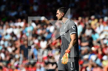2022-08-06 - Emiliano Martinez (1) of Aston Villa during the English championship Premier League football match between Bournemouth and Aston Villa on August 6, 2022 at the Vitality Stadium in Bournemouth, England - FOOTBALL - ENGLISH CHAMP - BOURNEMOUTH V ASTON VILLA - ENGLISH PREMIER LEAGUE - SOCCER
