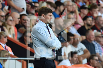 2022-08-06 - Aston Villa manager Steven Gerrard during the English championship Premier League football match between Bournemouth and Aston Villa on August 6, 2022 at the Vitality Stadium in Bournemouth, England - FOOTBALL - ENGLISH CHAMP - BOURNEMOUTH V ASTON VILLA - ENGLISH PREMIER LEAGUE - SOCCER