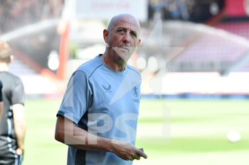 2022-08-06 - Aston Villa assistant manager Gary Mcallister ahead of the English championship Premier League football match between Bournemouth and Aston Villa on August 6, 2022 at the Vitality Stadium in Bournemouth, England - FOOTBALL - ENGLISH CHAMP - BOURNEMOUTH V ASTON VILLA - ENGLISH PREMIER LEAGUE - SOCCER