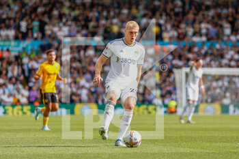 2022-08-06 - Leeds United defender Rasmus Kristensen during the English championship Premier League football match between Leeds United and Wolverhampton Wanderers on August 6, 2022 at Elland Road in Leeds, England - FOOTBALL - ENGLISH CHAMP - LEEDS V WOLVERHAMPTON - ENGLISH PREMIER LEAGUE - SOCCER