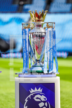 2022-08-07 - The Premiership Trophy on display during the English championship Premier League football match between West Ham United and Manchester City on August 7, 2022 at the London Stadium in London, England - FOOTBALL - ENGLISH CHAMP - WEST HAM V MANCHESTER CITY - ENGLISH PREMIER LEAGUE - SOCCER
