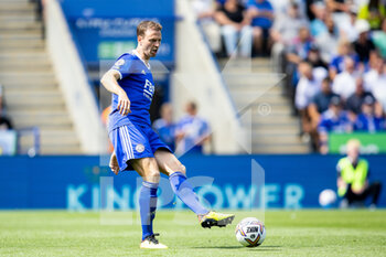 2022-08-07 - Leicester City defender Jonny Evans during the English championship Premier League football match between Leicester City and Brentford on August 7, 2022 at the King Power Stadium in Leicester, England - FOOTBALL - ENGLISH CHAMP - LEICESTER V BRENTFORD - ENGLISH PREMIER LEAGUE - SOCCER
