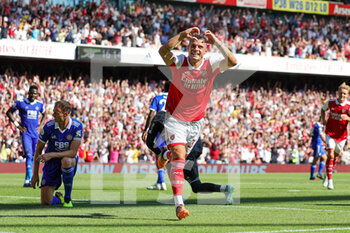 2022-08-13 - Granit Xhaka (34) of Arsenal celebrates his goal 3-1 during the English championship Premier League football match between Arsenal and Leicester City on August 13, 2022 at the Emirates Stadium in London, England - FOOTBALL - ENGLISH CHAMP - ARSENAL V LEICESTER - ENGLISH PREMIER LEAGUE - SOCCER