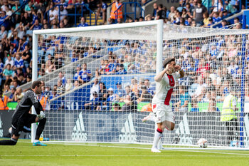 2022-08-20 - Southampton forward Che Adams (10) scores and celebrates 1-2 during the English championship Premier League football match between Leicester City and Southampton on August 20, 2022 at the King Power Stadium in Leicester, England - FOOTBALL - ENGLISH CHAMP - LEICESTER V SOUTHAMPTON - ENGLISH PREMIER LEAGUE - SOCCER