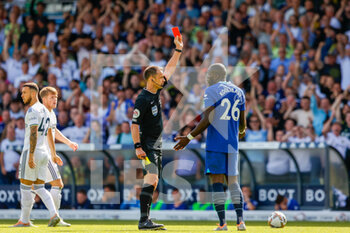 2022-08-21 - Chelsea defender Kalidou Koulibaly (26) receives a red card and is sent off during the English championship Premier League football match between Leeds United and Chelsea on August 21, 2022 at Elland Road, Leeds, England - FOOTBALL - ENGLISH CHAMP - LEEDS V CHELSEA - ENGLISH PREMIER LEAGUE - SOCCER
