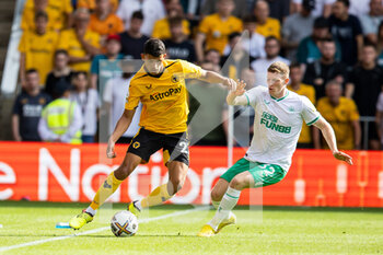 2022-08-28 - Wolverhampton Wanderers midfielder Matheus Nunes (27), Elliott Anderson of Newcastle during the English championship Premier League football match between Wolverhampton Wanderers and Newcastle United on August 28, 2022 at Molineux in Wolverhampton, England - FOOTBALL - ENGLISH CHAMP - WOLVERHAMPTON V NEWCASTLE - ENGLISH PREMIER LEAGUE - SOCCER