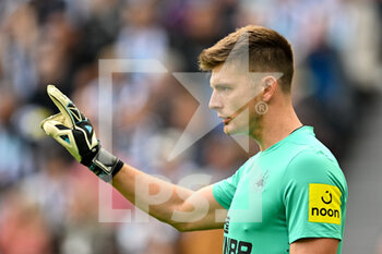 2022-09-03 - Newcastle's goalkeeper Nick Pope during the Premier League match between Newcastle United and Crystal Palace at St. James’ Park, Newcastle, England on 3 September 2022. Photo Malcolm Mackenzie / ProSportsImages / DPPI - FOOTBALL - ENGLISH CHAMP - NEWCASTLE V CRYSTAL PALACE - ENGLISH PREMIER LEAGUE - SOCCER