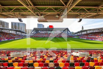 2022-09-18 - General view of the Gtech Community Stadium during the Premier League match between Brentford and Arsenal at Gtech Community Stadium, Brentford, England on 18 September 2022. Photo Nigel Keene / ProSportsImages / DPPI - FOOTBALL - ENGLISH CHAMP - BRENTFORD V ARSENAL - ENGLISH PREMIER LEAGUE - SOCCER