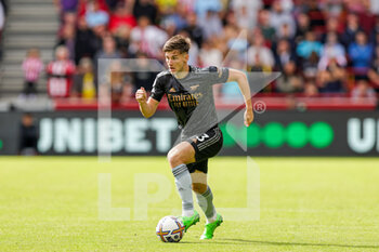18/09/2022 - Kieran Tierney (3) of Arsenal during the Premier League match between Brentford and Arsenal at Gtech Community Stadium, Brentford, England on 18 September 2022. Photo Nigel Keene / ProSportsImages / DPPI - FOOTBALL - ENGLISH CHAMP - BRENTFORD V ARSENAL - ENGLISH PREMIER LEAGUE - CALCIO