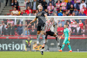 2022-09-18 - Granit Xhaka (34) of Arsenal during the Premier League match between Brentford and Arsenal at Gtech Community Stadium, Brentford, England on 18 September 2022. Photo Nigel Keene / ProSportsImages / DPPI - FOOTBALL - ENGLISH CHAMP - BRENTFORD V ARSENAL - ENGLISH PREMIER LEAGUE - SOCCER
