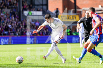 2022-10-09 - Jack Harrison (11) of Leeds United during the English championship Premier League football match between Crystal Palace and Leeds United on October 9, 2022 at Selhurst Park in London, England - FOOTBALL - ENGLISH CHAMP - CRYSTAL PALACE V LEEDS - ENGLISH PREMIER LEAGUE - SOCCER