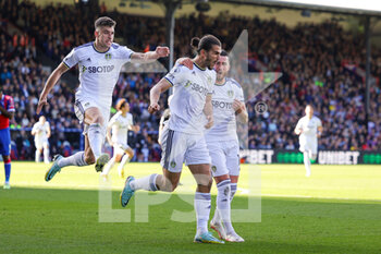 2022-10-09 - Pascal Struijk (21) of Leeds United celebrates his goal 0-1 during the English championship Premier League football match between Crystal Palace and Leeds United on October 9, 2022 at Selhurst Park in London, England - FOOTBALL - ENGLISH CHAMP - CRYSTAL PALACE V LEEDS - ENGLISH PREMIER LEAGUE - SOCCER