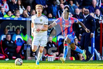 2022-10-09 - Patrick Bamford (9) of Leeds United, Marc Guehi of Crystal Palace during the English championship Premier League football match between Crystal Palace and Leeds United on October 9, 2022 at Selhurst Park in London, England - FOOTBALL - ENGLISH CHAMP - CRYSTAL PALACE V LEEDS - ENGLISH PREMIER LEAGUE - SOCCER