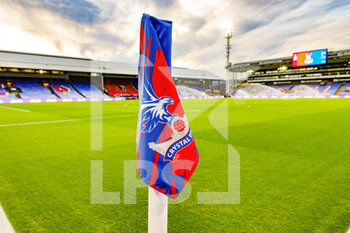 2022-10-18 - Corner flag illustration during the English championship Premier League football match between Crystal Palace and Wolverhampton Wanderers on October 18, 2022 at Selhurst Park in London, England - FOOTBALL - ENGLISH CHAMP - CRYSTAL PALACE V WOLVERHAMPTON - ENGLISH PREMIER LEAGUE - SOCCER