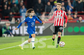 2022-10-19 - Chelsea defender Marc Cucurella, Mads Roerslev Rasmussen of Brentford during the English championship Premier League football match between Brentford and Chelsea on October 19, 2022 at Gtech Community Stadium in Brentford, England - FOOTBALL - ENGLISH CHAMP - BRENTFORD V CHELSEA - ENGLISH PREMIER LEAGUE - SOCCER