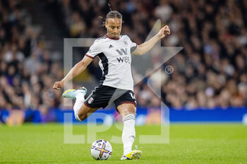 2022-10-20 - Fulham midfielder Bobby Reid during the English championship Premier League football match between Fulham and Aston Villa on October 20, 2022 at Craven Cottage in London, England - FOOTBALL - ENGLISH CHAMP - FULHAM V ASTON VILLA - ENGLISH PREMIER LEAGUE - SOCCER