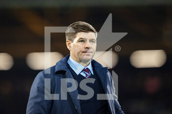 2022-10-20 - Aston Villa manager Steven Gerrard at full time during the English championship Premier League football match between Fulham and Aston Villa on October 20, 2022 at Craven Cottage in London, England - FOOTBALL - ENGLISH CHAMP - FULHAM V ASTON VILLA - ENGLISH PREMIER LEAGUE - SOCCER