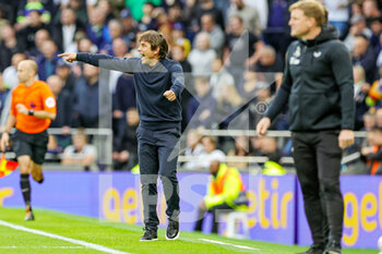 2022-10-23 - Antonio Conte Manager of Tottenham Hotspur during the English championship Premier League football match between Tottenham Hotspur and Newcastle United on October 23, 2022 at Tottenham Hotspur Stadium in London, England - FOOTBALL - ENGLISH CHAMP - TOTTENHAM V NEWCASTLE - ENGLISH PREMIER LEAGUE - SOCCER
