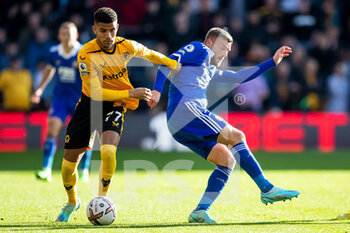 2022-10-23 - Wolverhampton Wanderers midfielder Chem Campbell (77) and Leicester City forward Jamie Vardy (9) battles for possession during the English championship Premier League football match between Wolverhampton Wanderers and Leicester City on October 23, 2022 at Molineux in Wolverhampton, England - FOOTBALL - ENGLISH CHAMP - WOLVERHAMPTON V LEICESTER - ENGLISH PREMIER LEAGUE - SOCCER