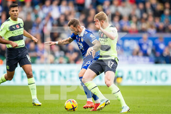 2022-10-29 - Leicester City midfielder James Maddison (10) battles for possession with Manchester City midfielder Kevin De Bruyne (17) during the English championship Premier League football match between Leicester City and Manchester City on October 29, 2022 at the King Power Stadium in Leicester, England - FOOTBALL - ENGLISH CHAMP - LEICESTER V MANCHESTER CITY - ENGLISH PREMIER LEAGUE - SOCCER