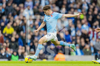 2022-11-05 - Manchester City forward Julian Alvarez (19) during the English championship Premier League football match between Manchester City and Fulham on November 5, 2022 at the Etihad Stadium in Manchester, England - FOOTBALL - ENGLISH CHAMP - MANCHESTER CITY V FULHAM - ENGLISH PREMIER LEAGUE - SOCCER