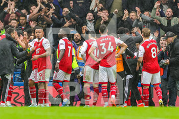 2022-11-06 - Arsenal players celebrates at full time during the English championship Premier League football match between Chelsea and Arsenal on November 5, 2022 at Stamford Bridge in London, England - FOOTBALL - ENGLISH CHAMP - CHELSEA V ARSENAL - ENGLISH PREMIER LEAGUE - SOCCER
